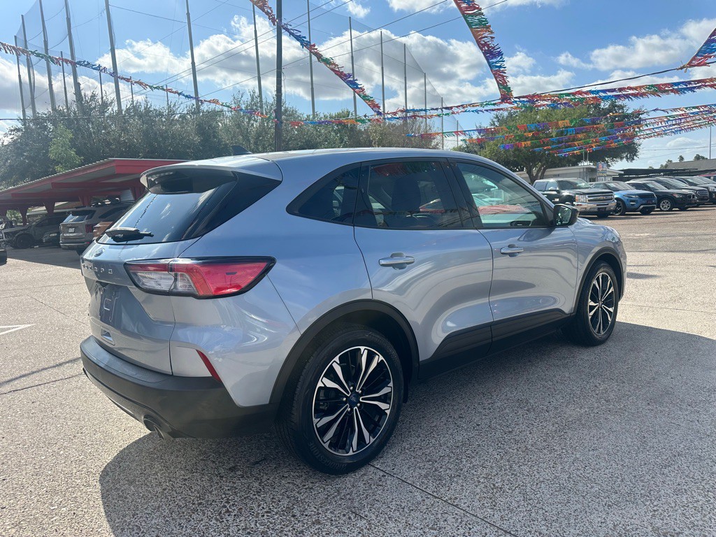 2022 Ford Escape Image 4