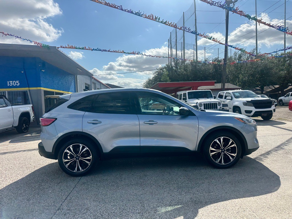 2022 Ford Escape Image 5