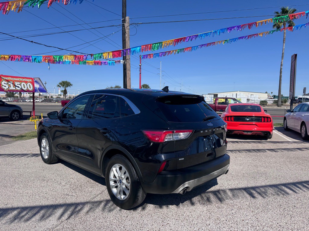 2022 Ford Escape Image 5