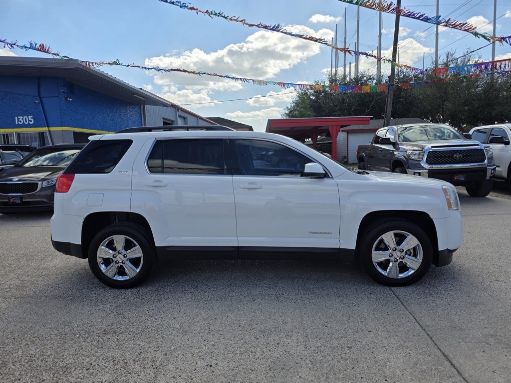 2015 GMC Terrain Image 2