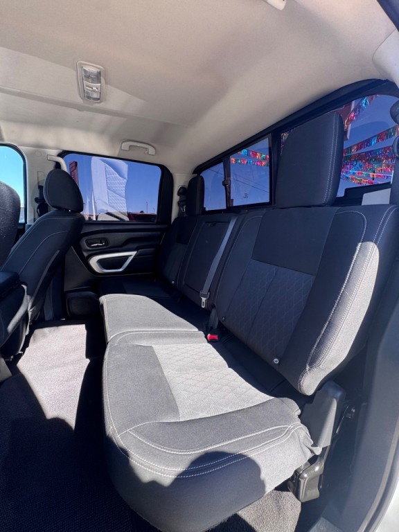 2019 Nissan Titan Image 11