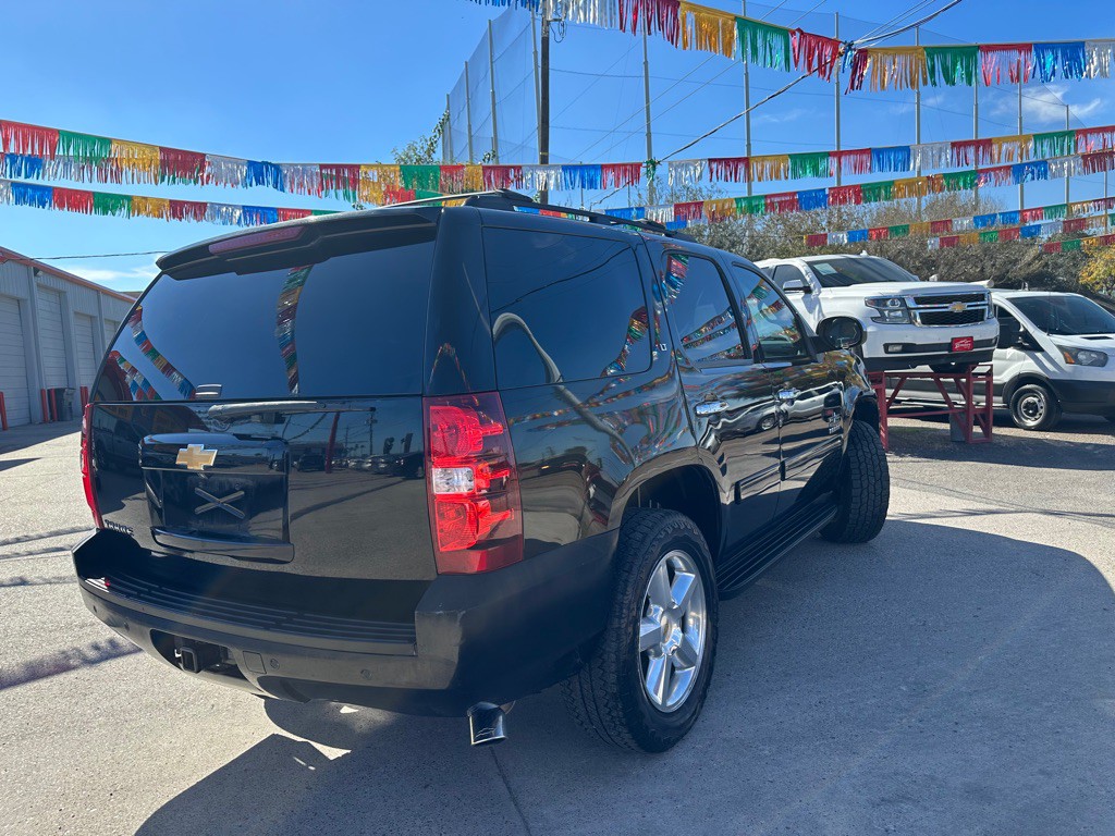 2012 Chevrolet Tahoe Image 4