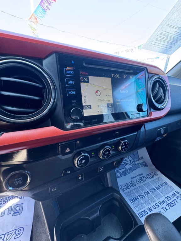 2016 Toyota Tacoma Image 12