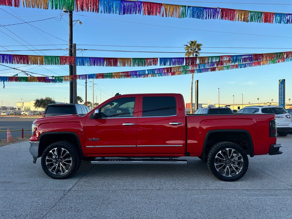2018 GMC Sierra Image 2