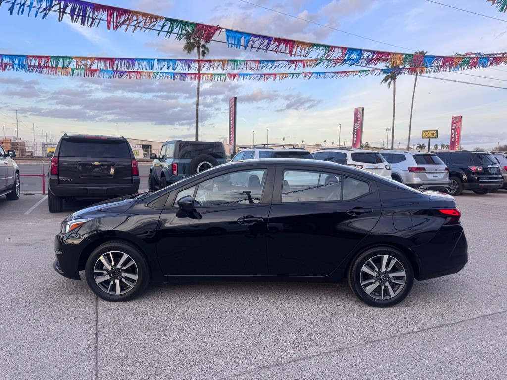 2021 Nissan Versa Image 2