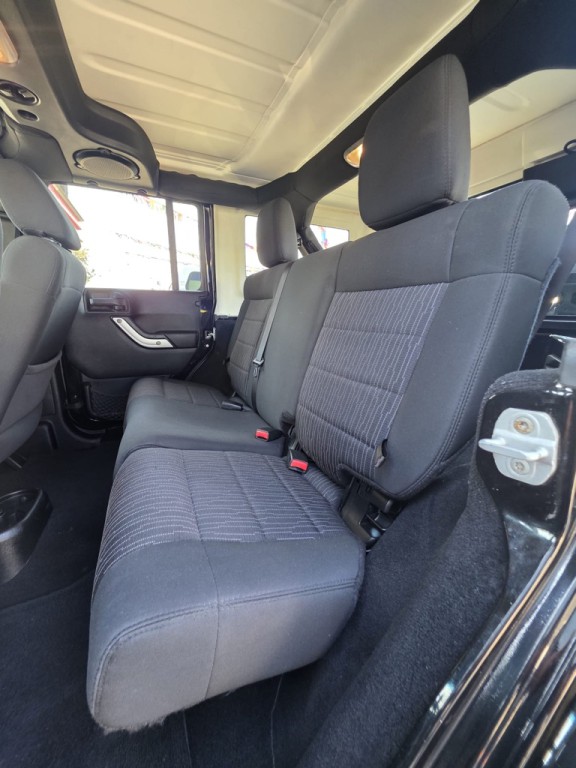 2012 Jeep Wrangler Unlimited Image 10