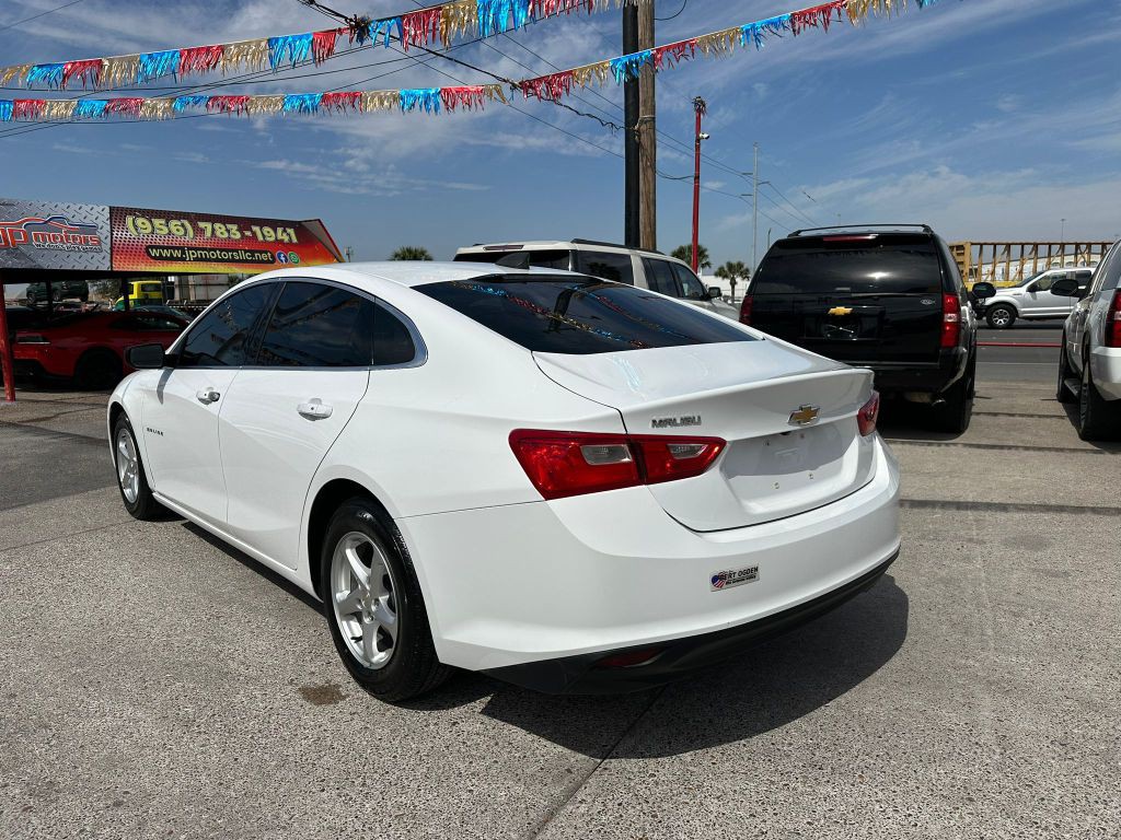2016 Chevrolet Malibu Image 6
