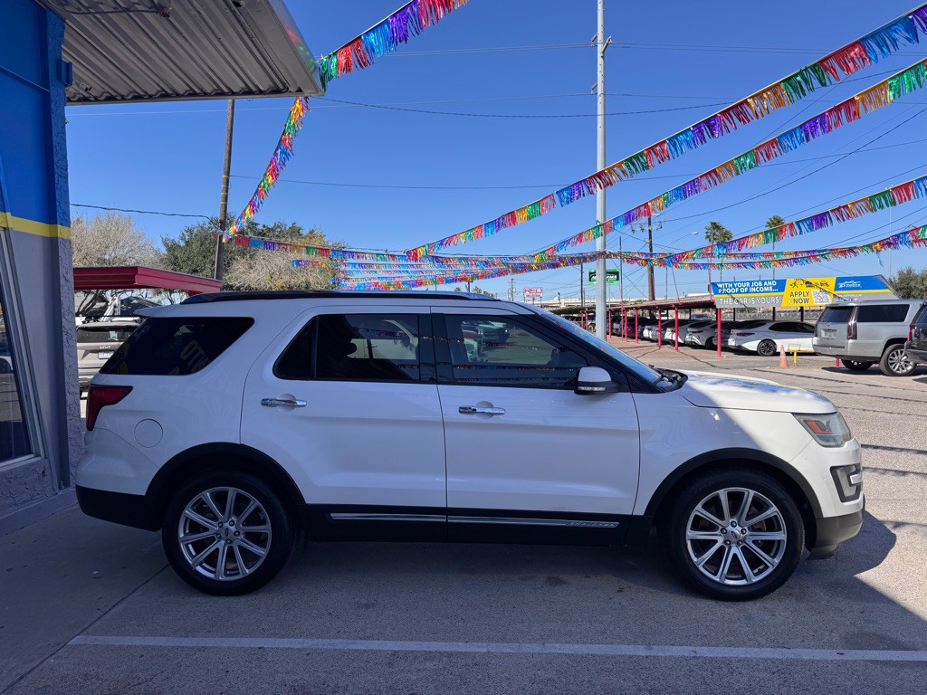 2016 Ford Explorer Image 3