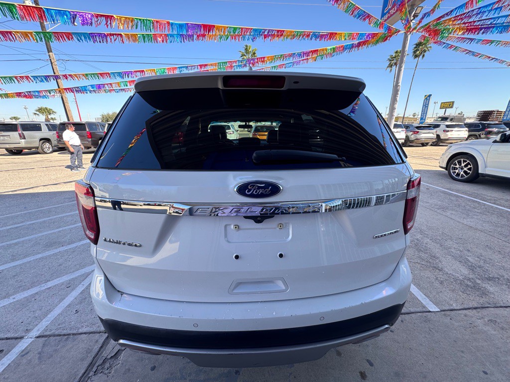 2016 Ford Explorer Image 8