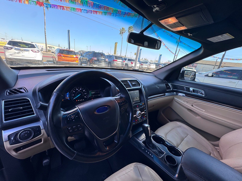 2016 Ford Explorer Image 12