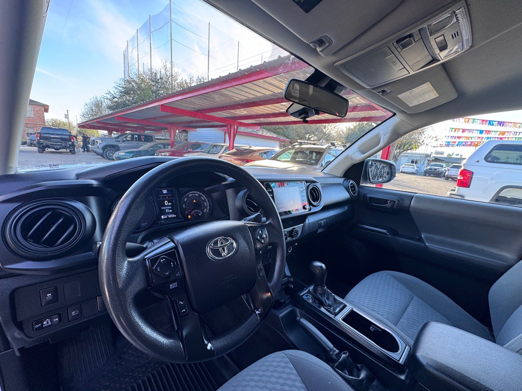 2021 Toyota Tacoma Image 10