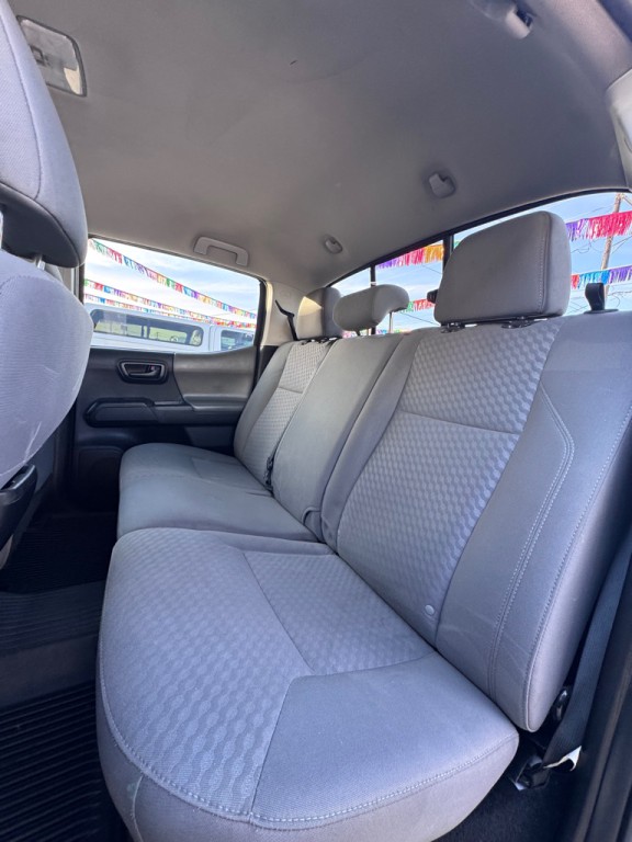 2021 Toyota Tacoma Image 12