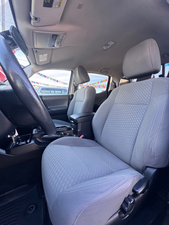 2021 Toyota Tacoma Image 23