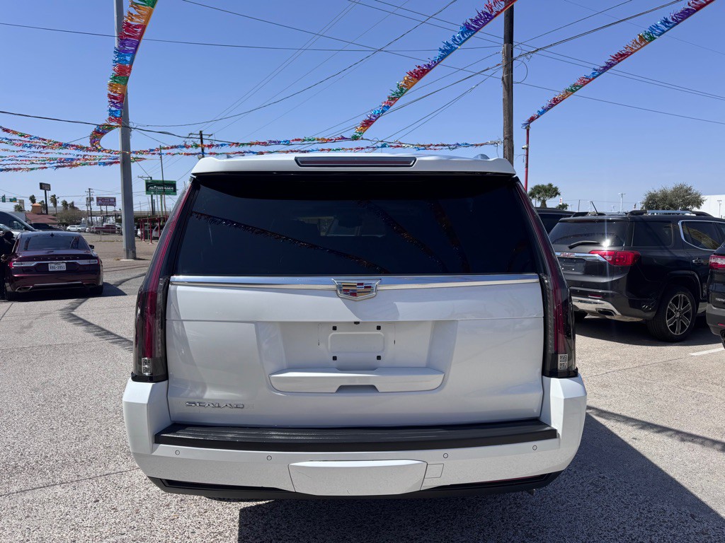 2016 Cadillac Escalade Image 8