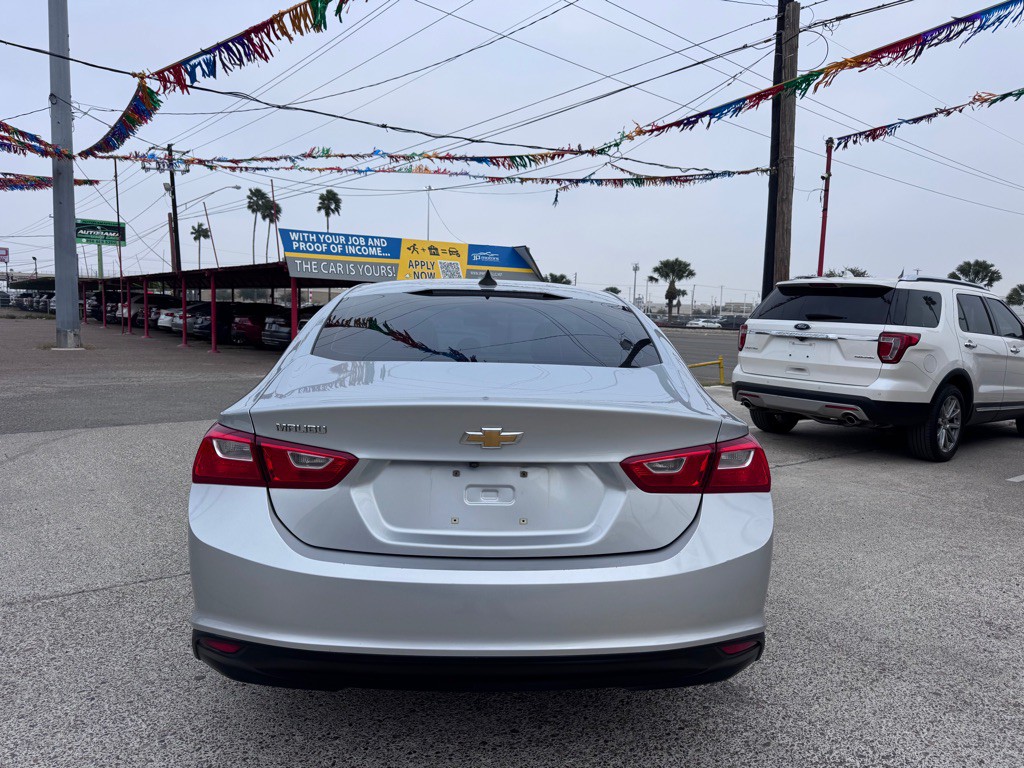 2019 Chevrolet Malibu Image 8