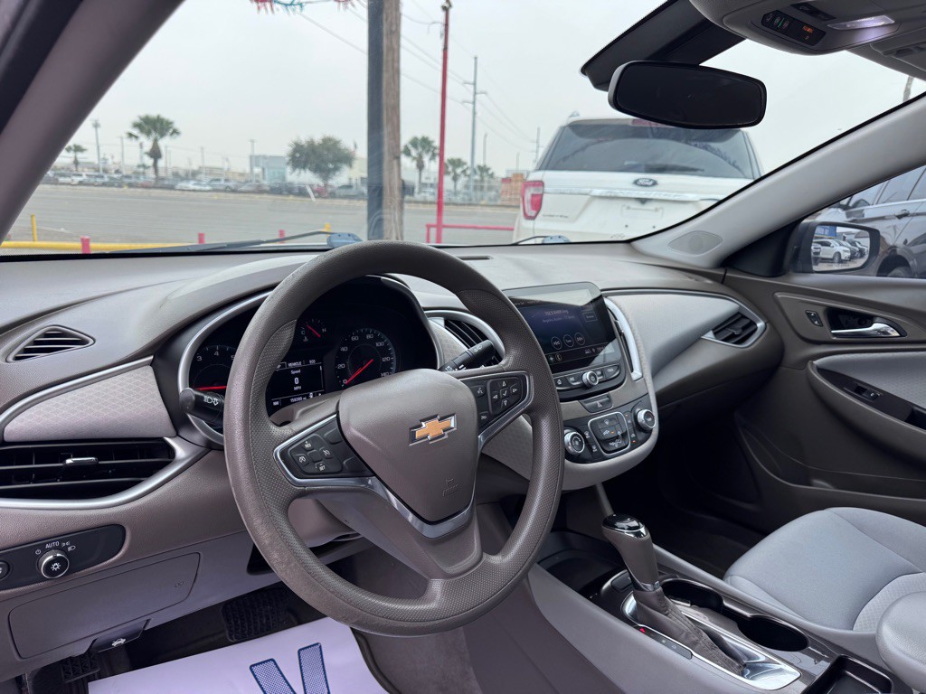 2019 Chevrolet Malibu Image 9
