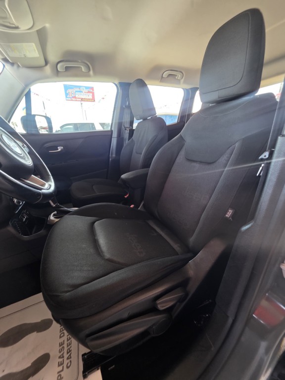 2017 Jeep Renegade Image 11