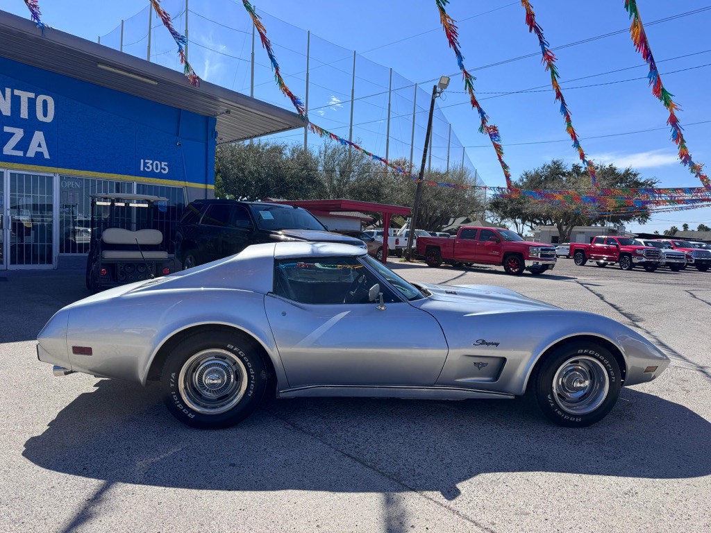 1976 Chevrolet Corvette Image 5