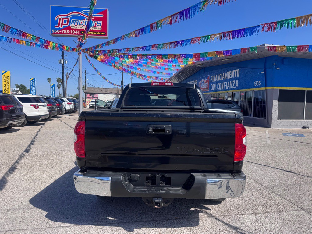 2015 Toyota Tundra Image 8