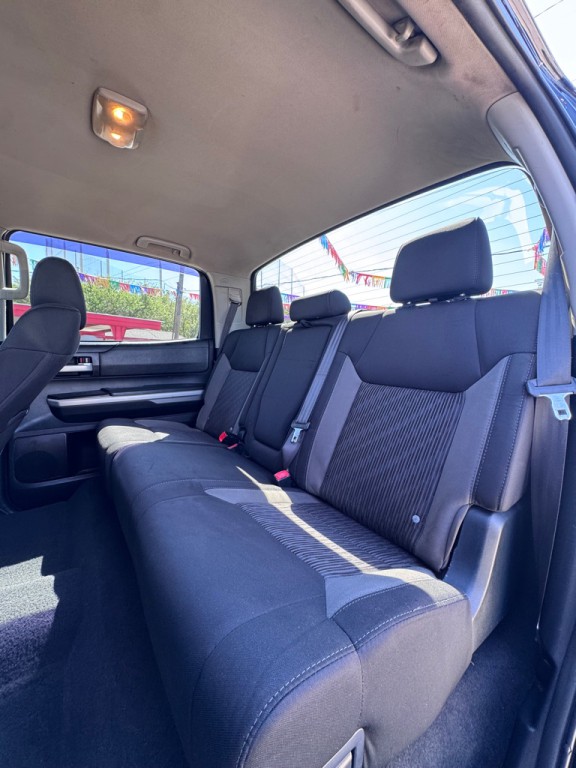 2015 Toyota Tundra Image 10