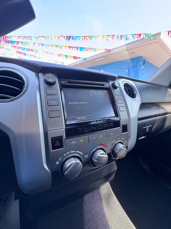 2015 Toyota Tundra Image 13