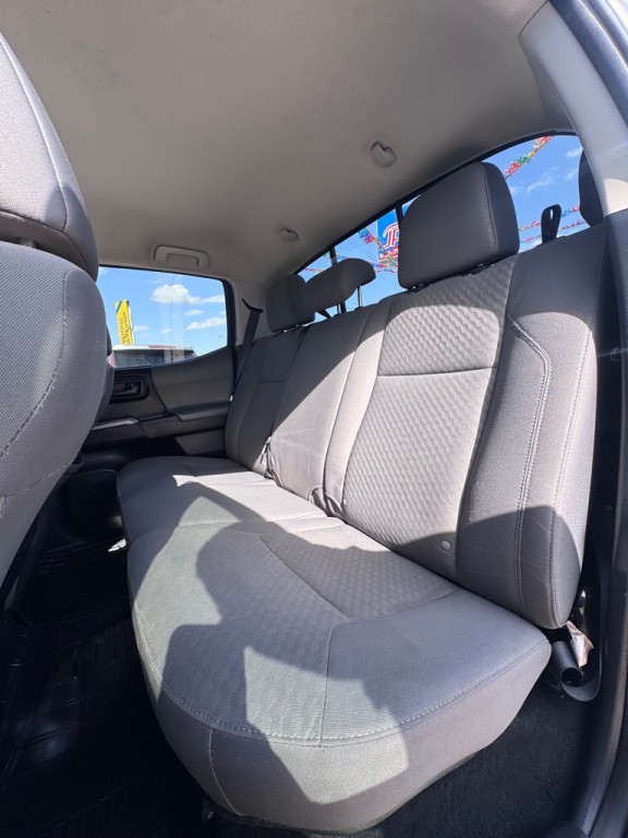 2021 Toyota Tacoma Image 11