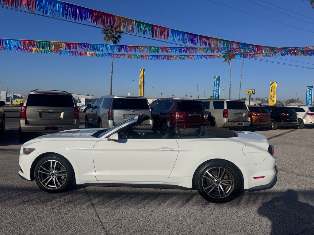 2015 Ford Mustang Image 2