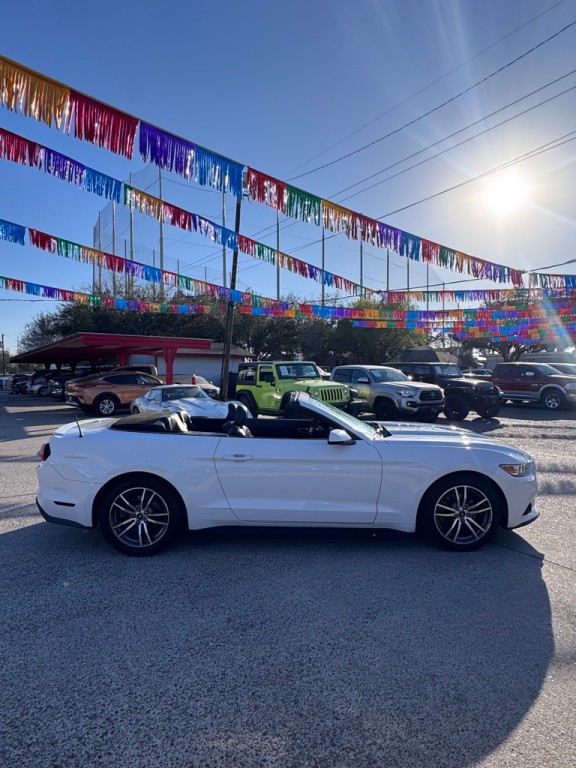 2015 Ford Mustang Image 3