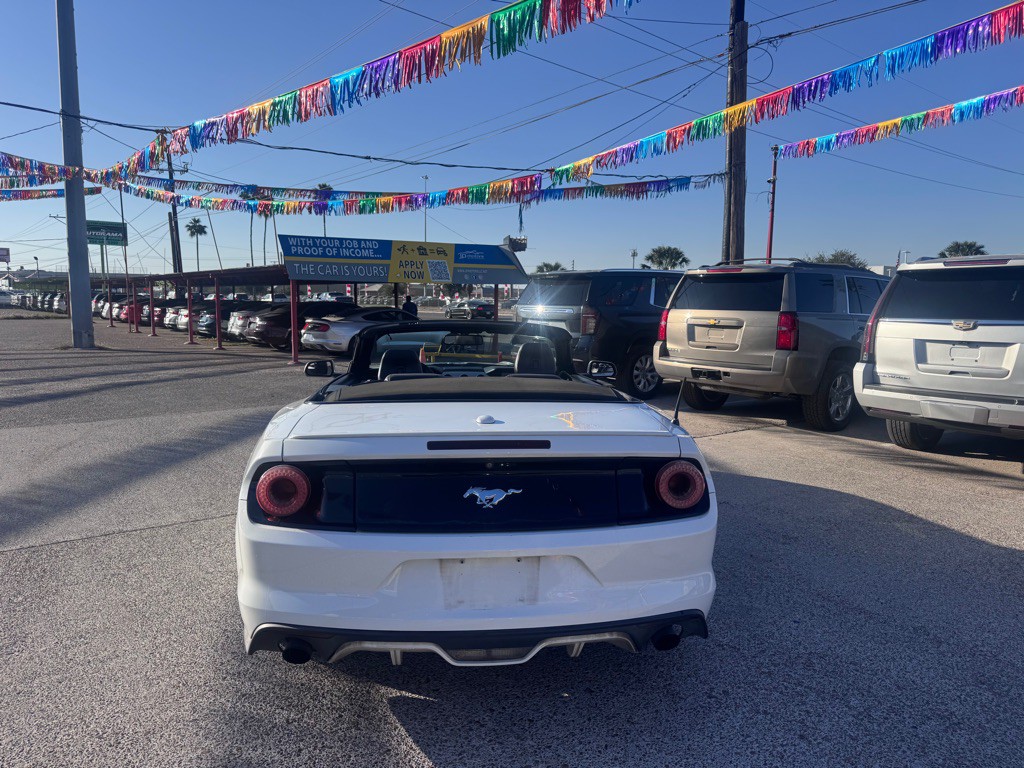 2015 Ford Mustang Image 8