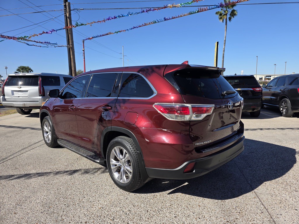 2016 Toyota Highlander Image 4