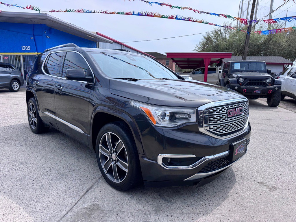 2017 GMC Acadia Image 6