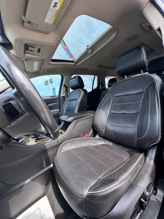 2017 GMC Acadia Image 9