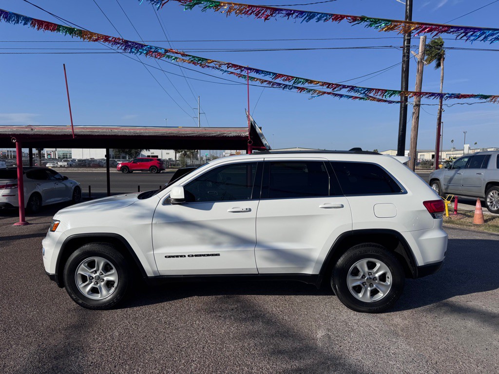 2017 Jeep Grand Cherokee Image 2