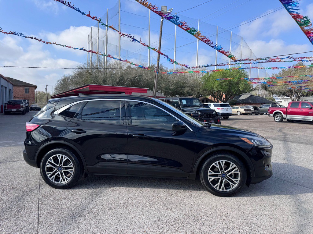 2020 Ford Escape Image 3