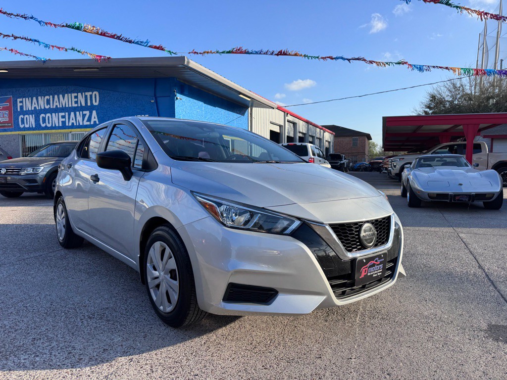 2021 Nissan Versa Image 6