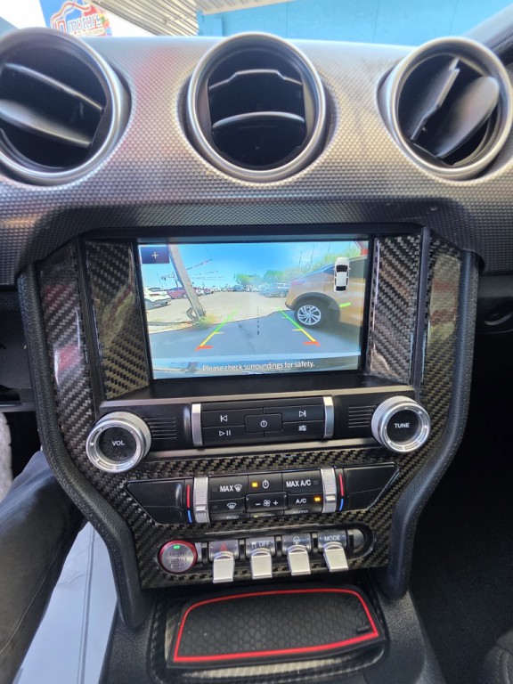 2020 Ford Mustang Image 11