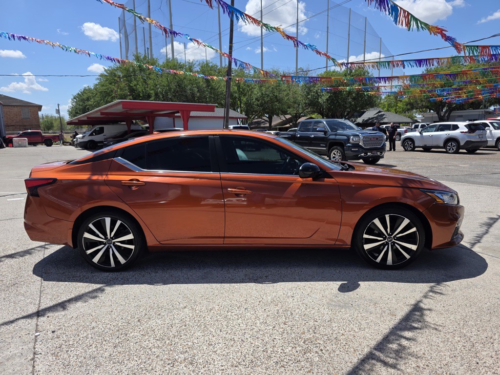 2019 Nissan Altima Image 2