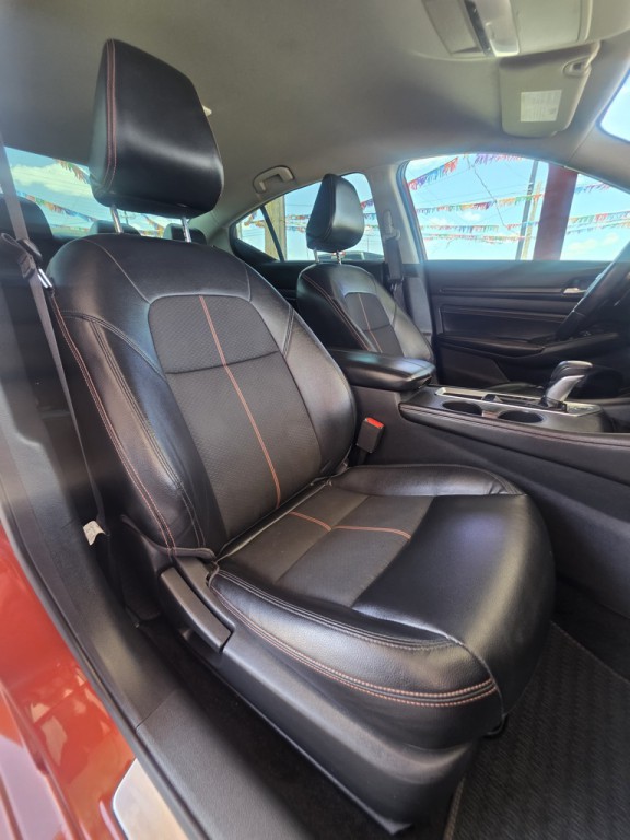 2019 Nissan Altima Image 10