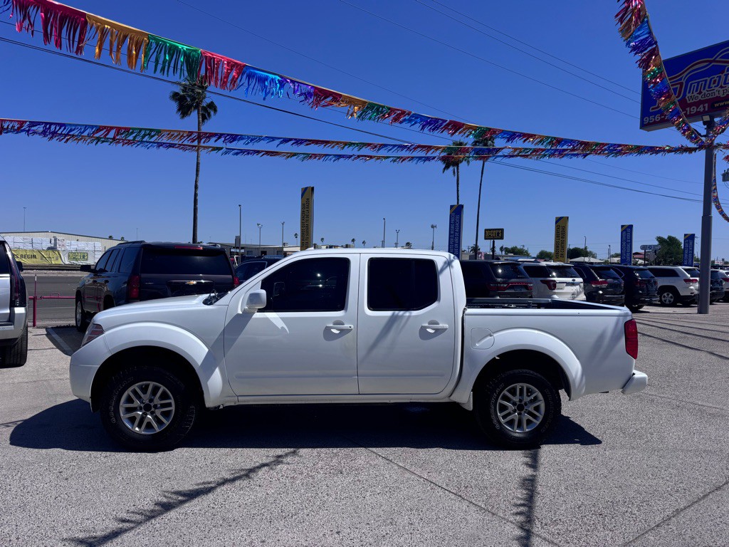 2018 Nissan Frontier Image 2