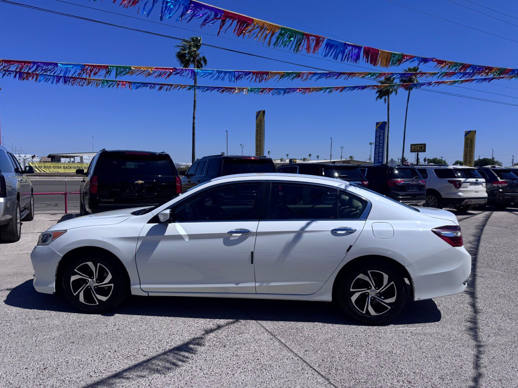 2017 Honda Accord Image 4