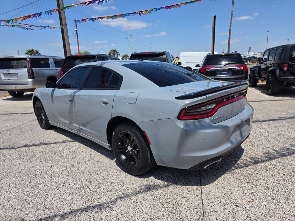 2021 Dodge Charger Image 4