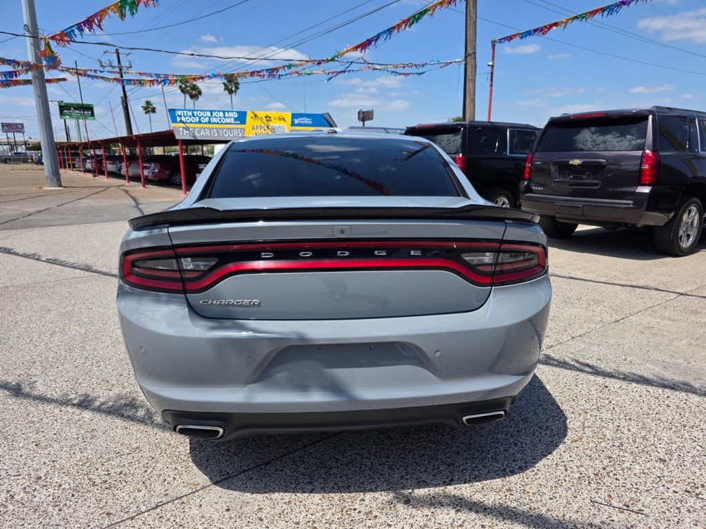 2021 Dodge Charger Image 8