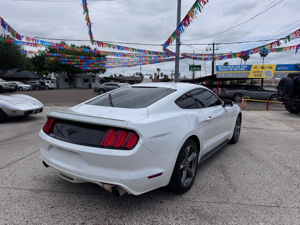2017 Ford Mustang Image 5