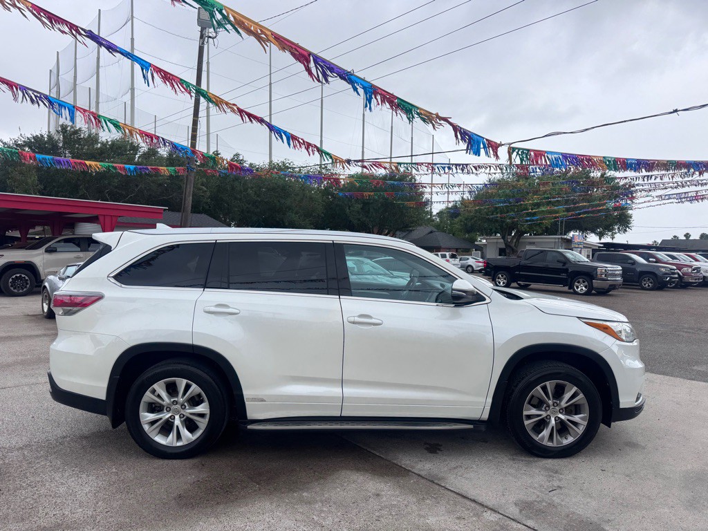 2015 Toyota Highlander Image 3