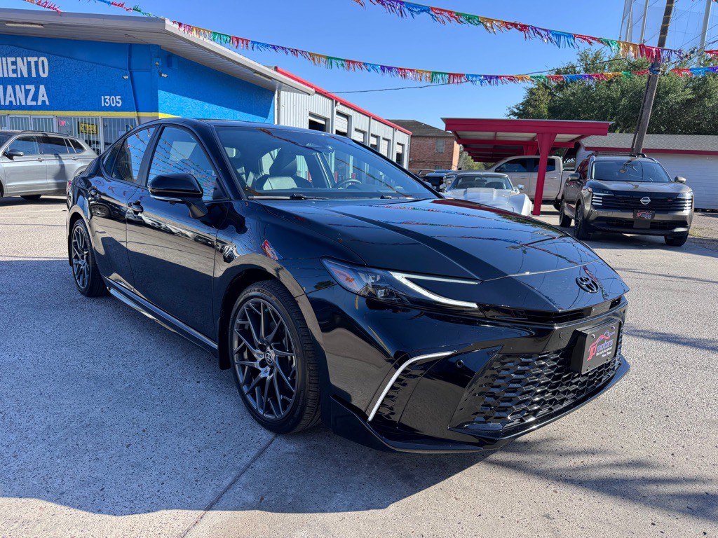 2025 Toyota Camry Image 4