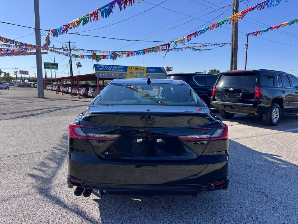 2025 Toyota Camry Image 7