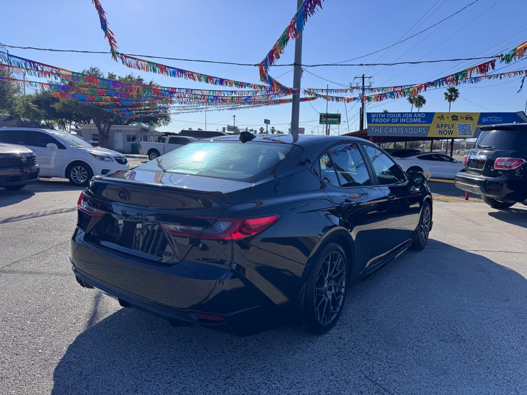 2025 Toyota Camry Image 8