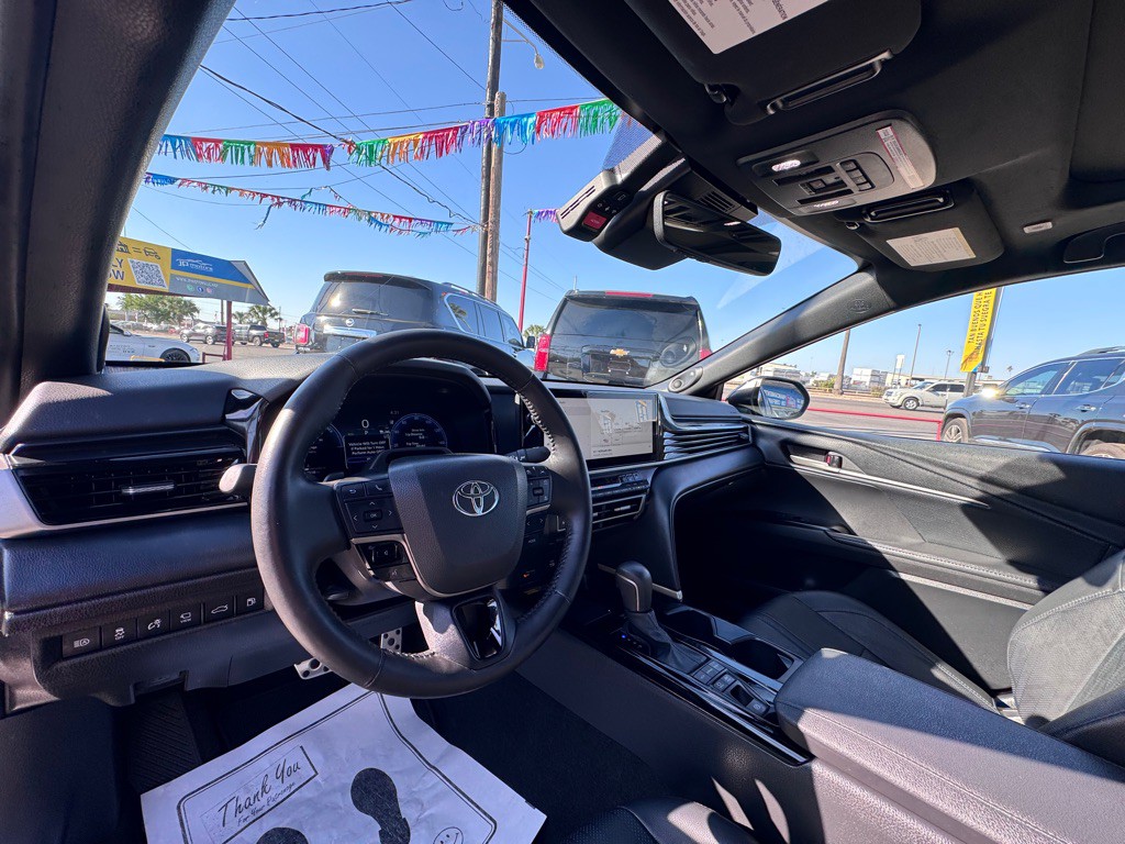 2025 Toyota Camry Image 9