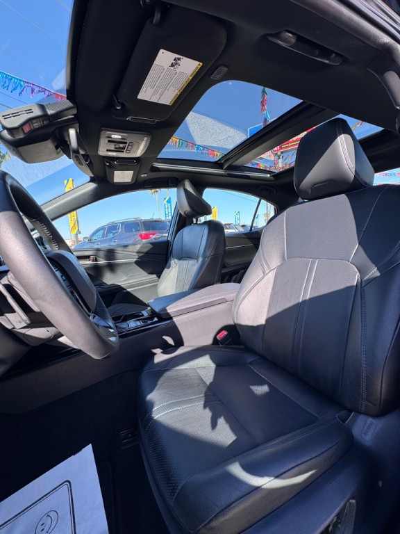 2025 Toyota Camry Image 10