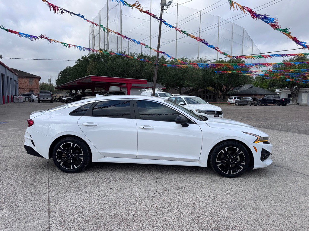 2023 Kia K5 Image 3